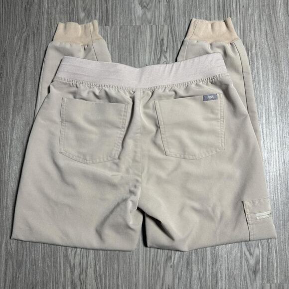 FIGS Scrub Set - Picture 6 of 8